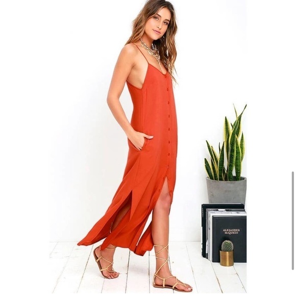 Lulu’s Friday I’m In Love Maxi Dress Burnt Orange Size Small - Picture 2 of 10